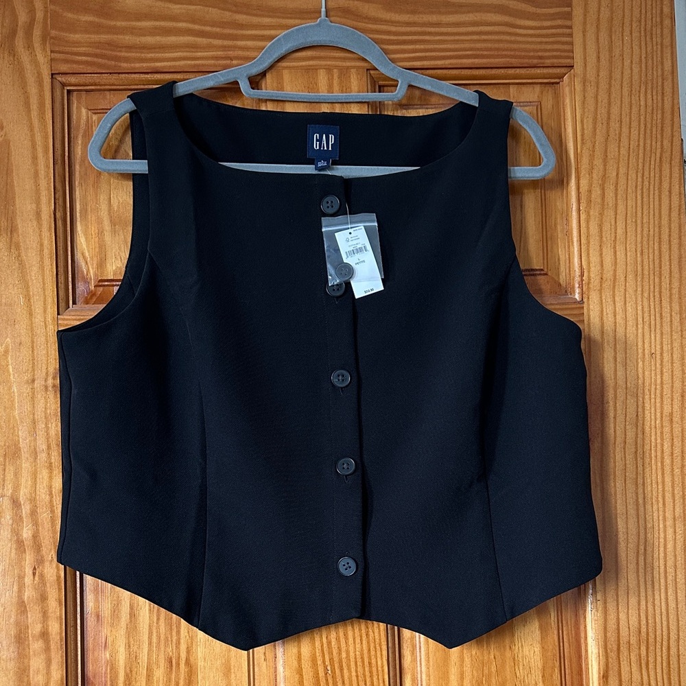 NWT GAP Black Button-Front Vest Top - Large Petite
